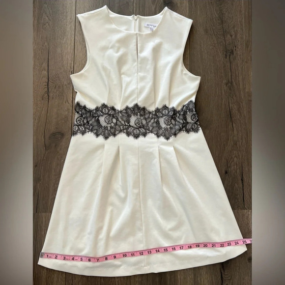 BCBG Generation Women’s dress Off White with black lace detail Size 12 - Picture 5 of 12
